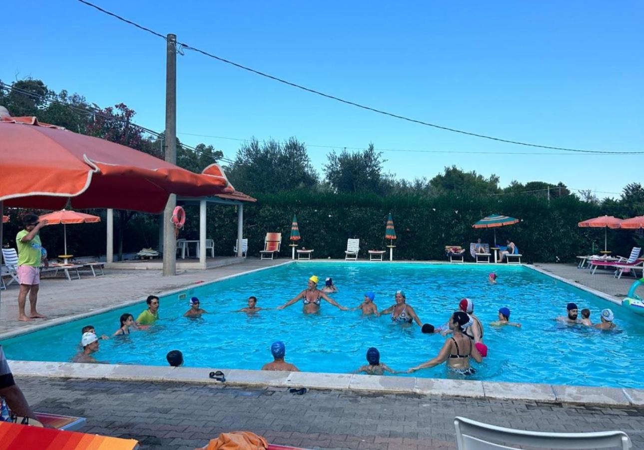 Viola Club Village & Camping Foce Varano Luaran gambar